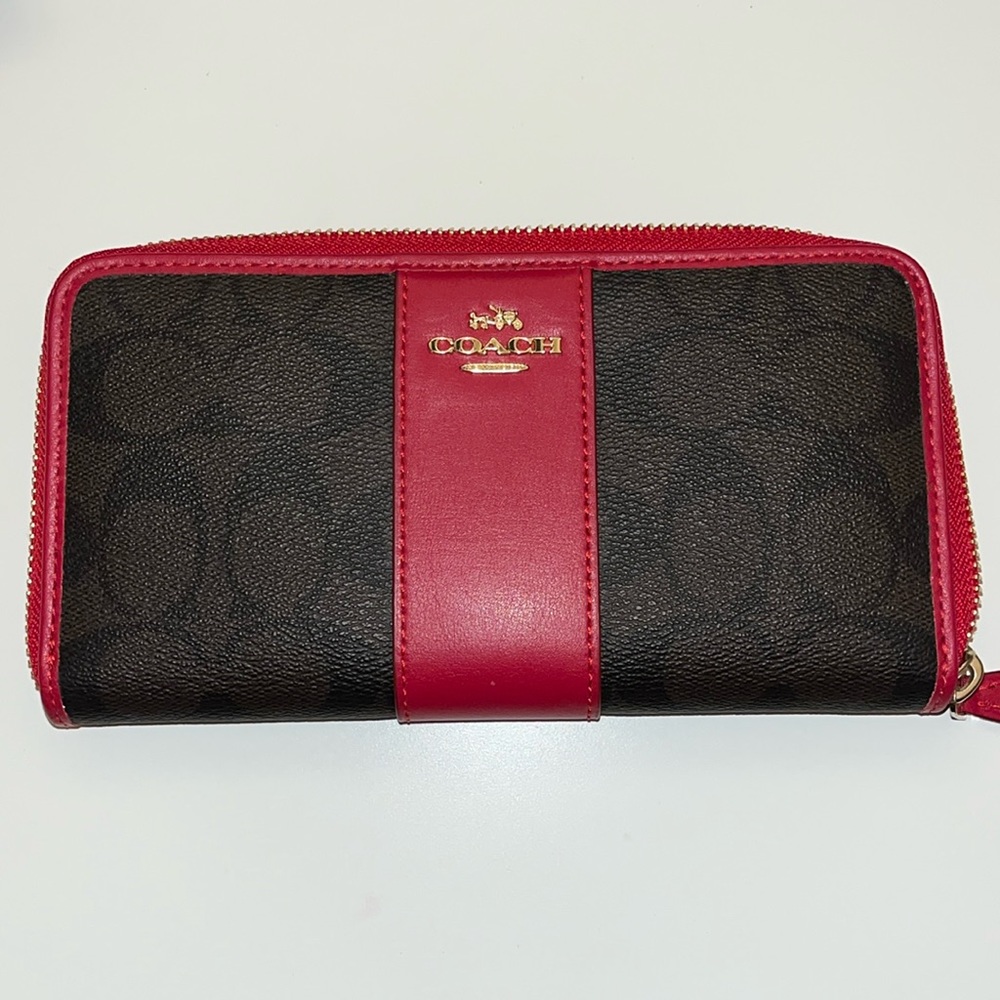Coach Accordion Zip Wallet